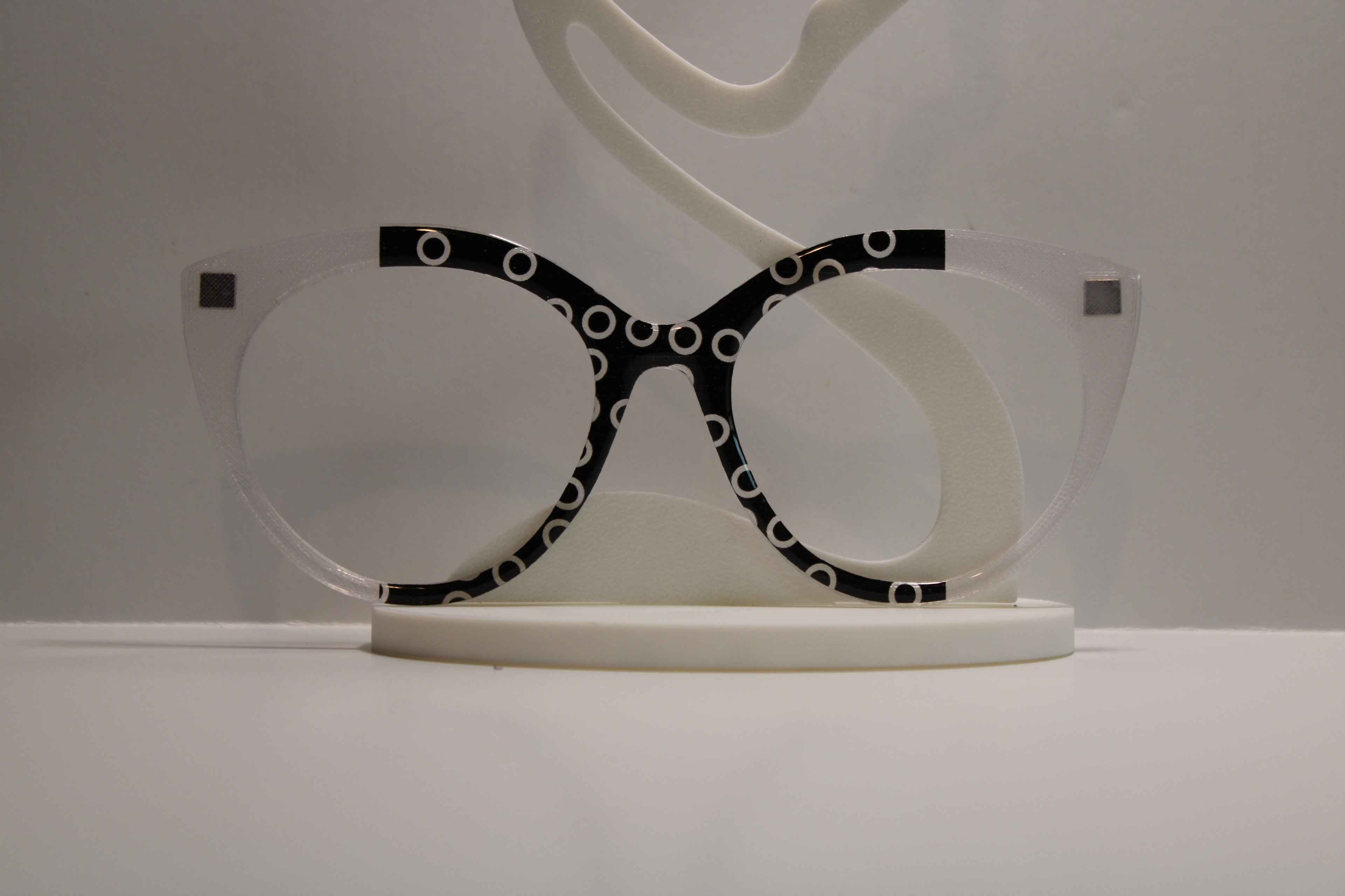 R3-23 Translucent Middle Circles
