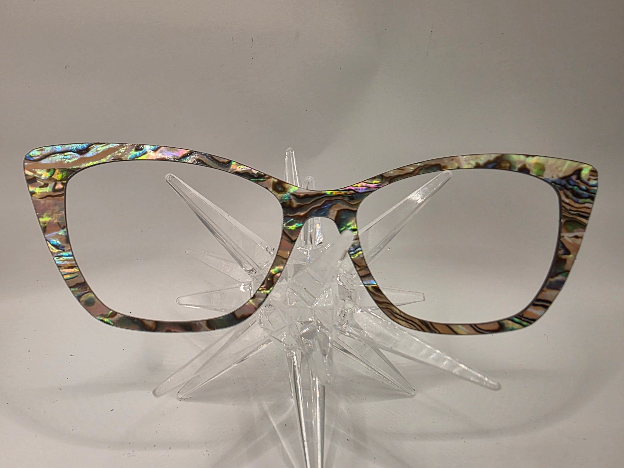 Abalone Menagerie - R3dvelvetee