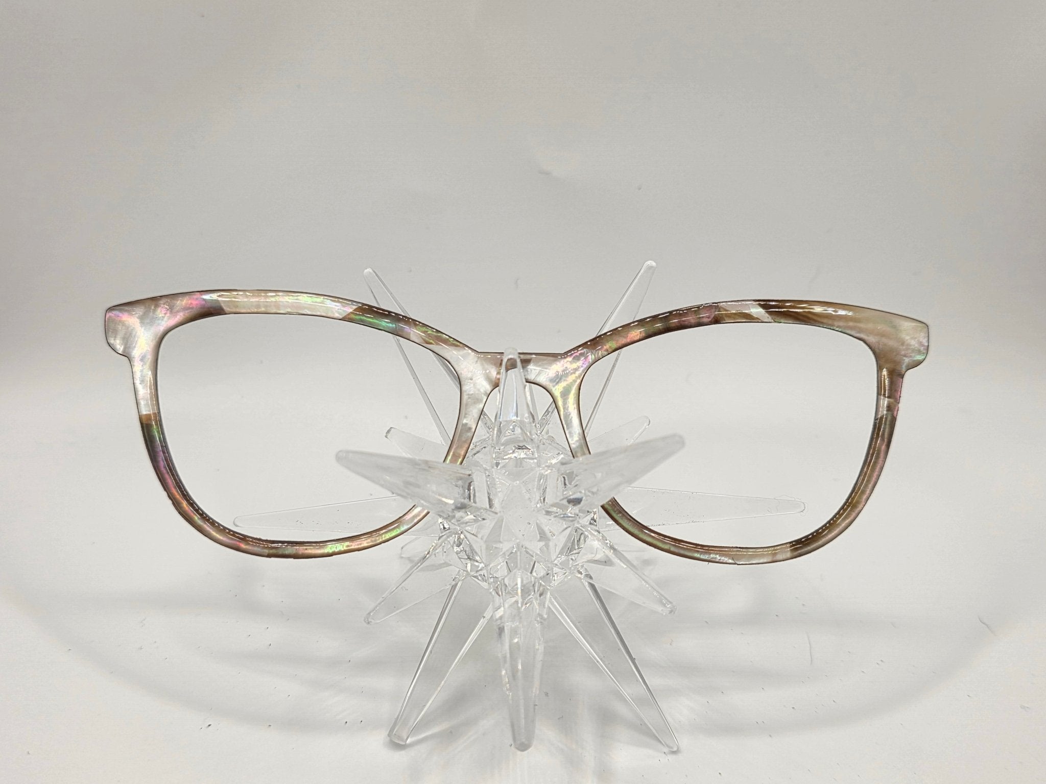Abalone Menagerie - R3dvelvetee