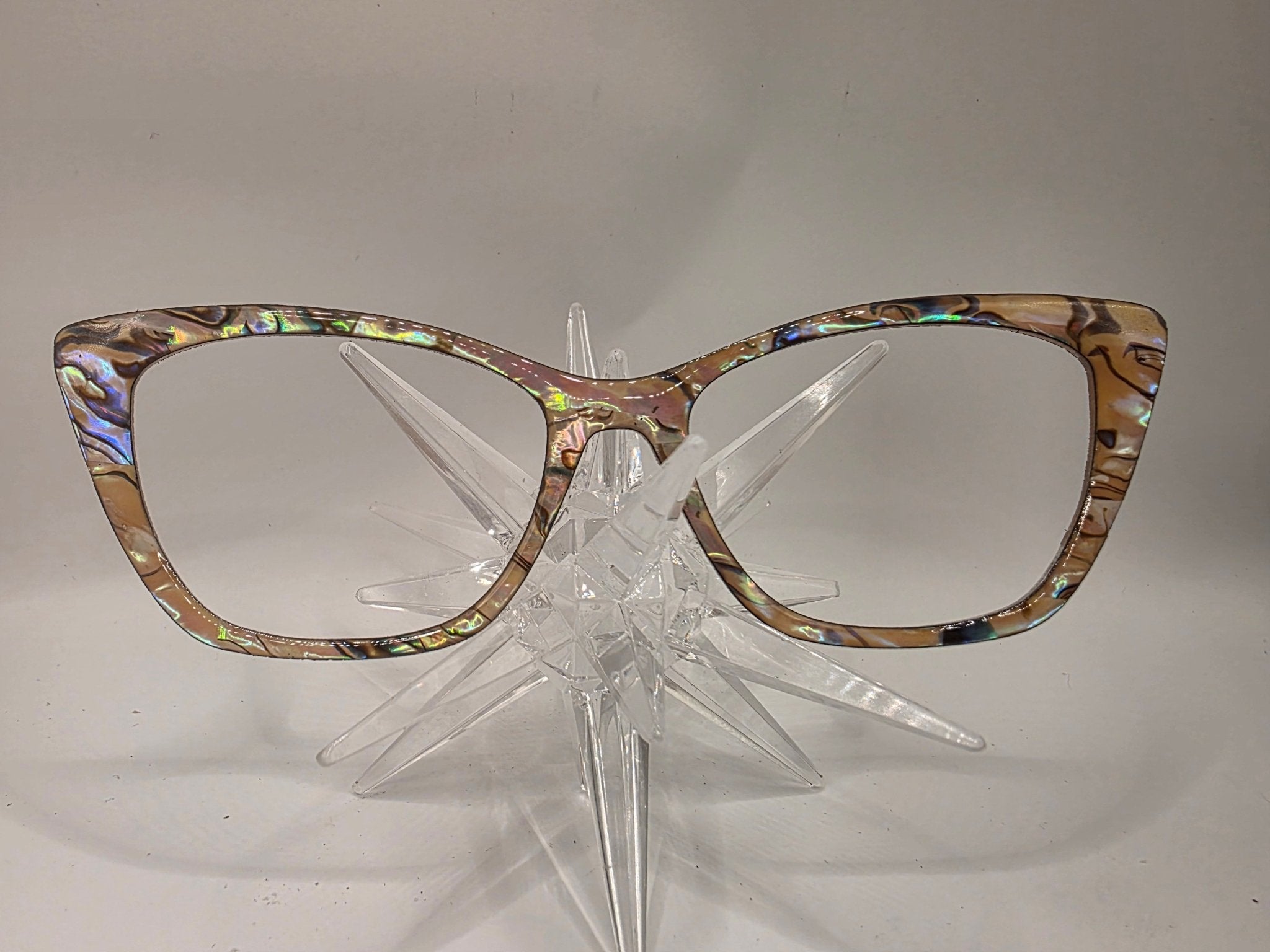 Abalone Menagerie - R3dvelvetee