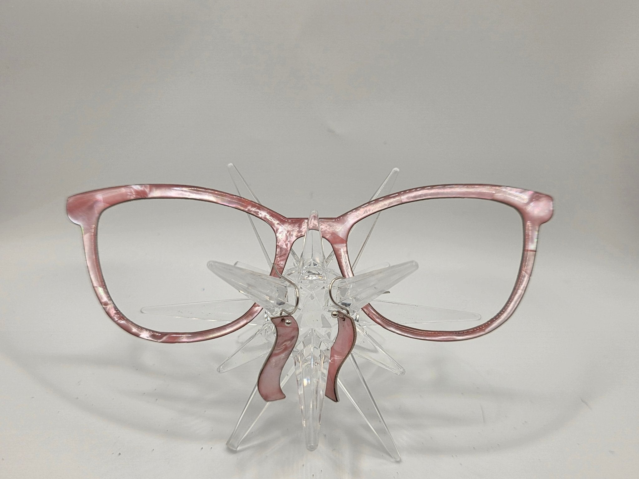 Abalone Menagerie - R3dvelvetee