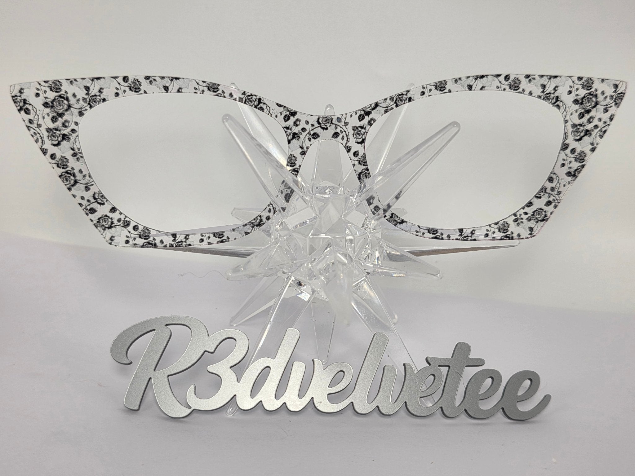 Clear Thorns - R3dvelvetee
