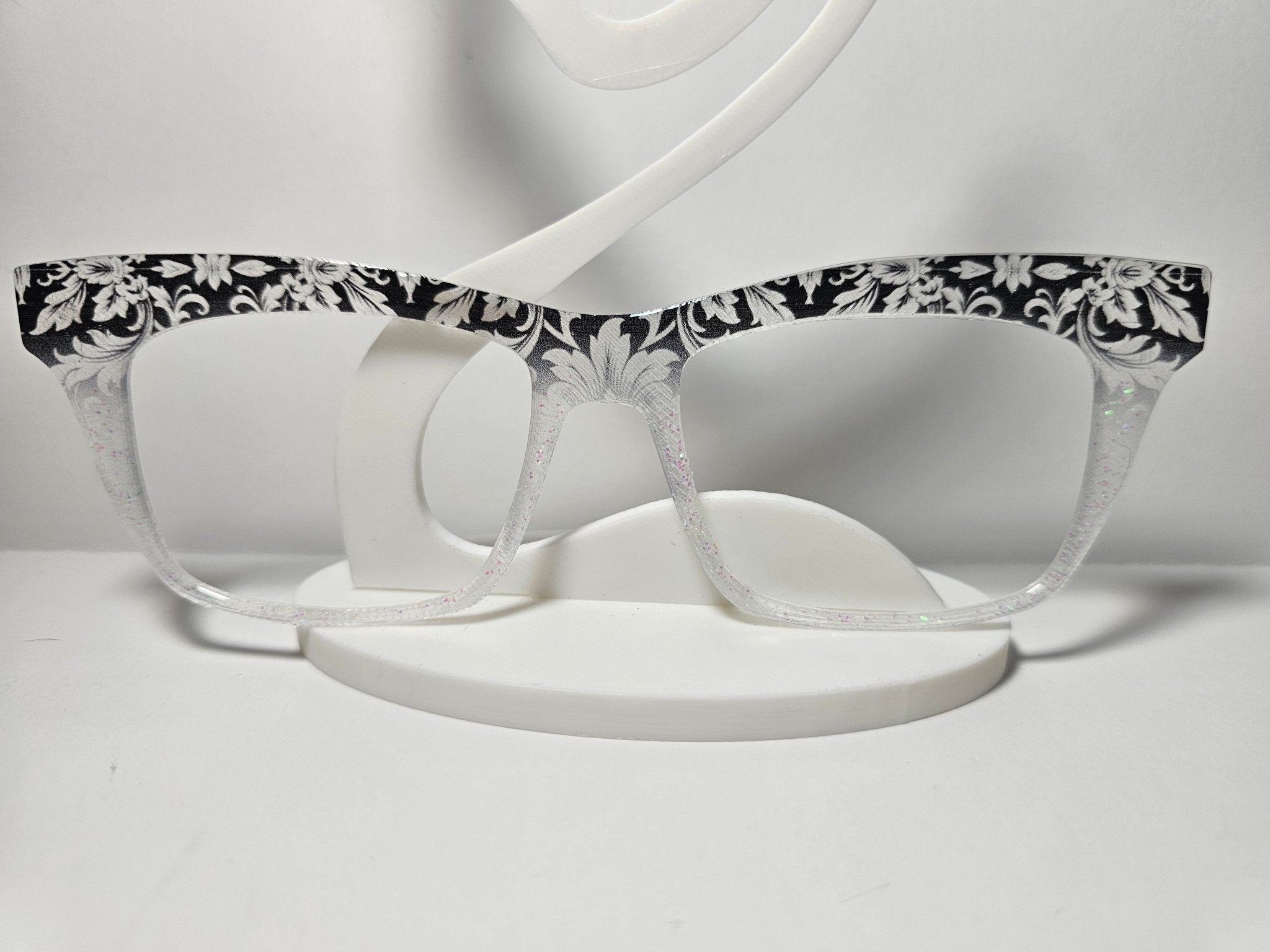Damask Glass - R3dvelvetee