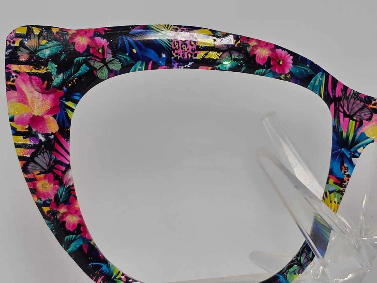 Fierce Feline Tropics - R3dvelvetee