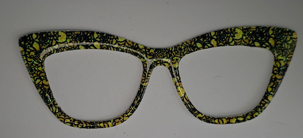 Glow in the Web - R3dvelvetee
