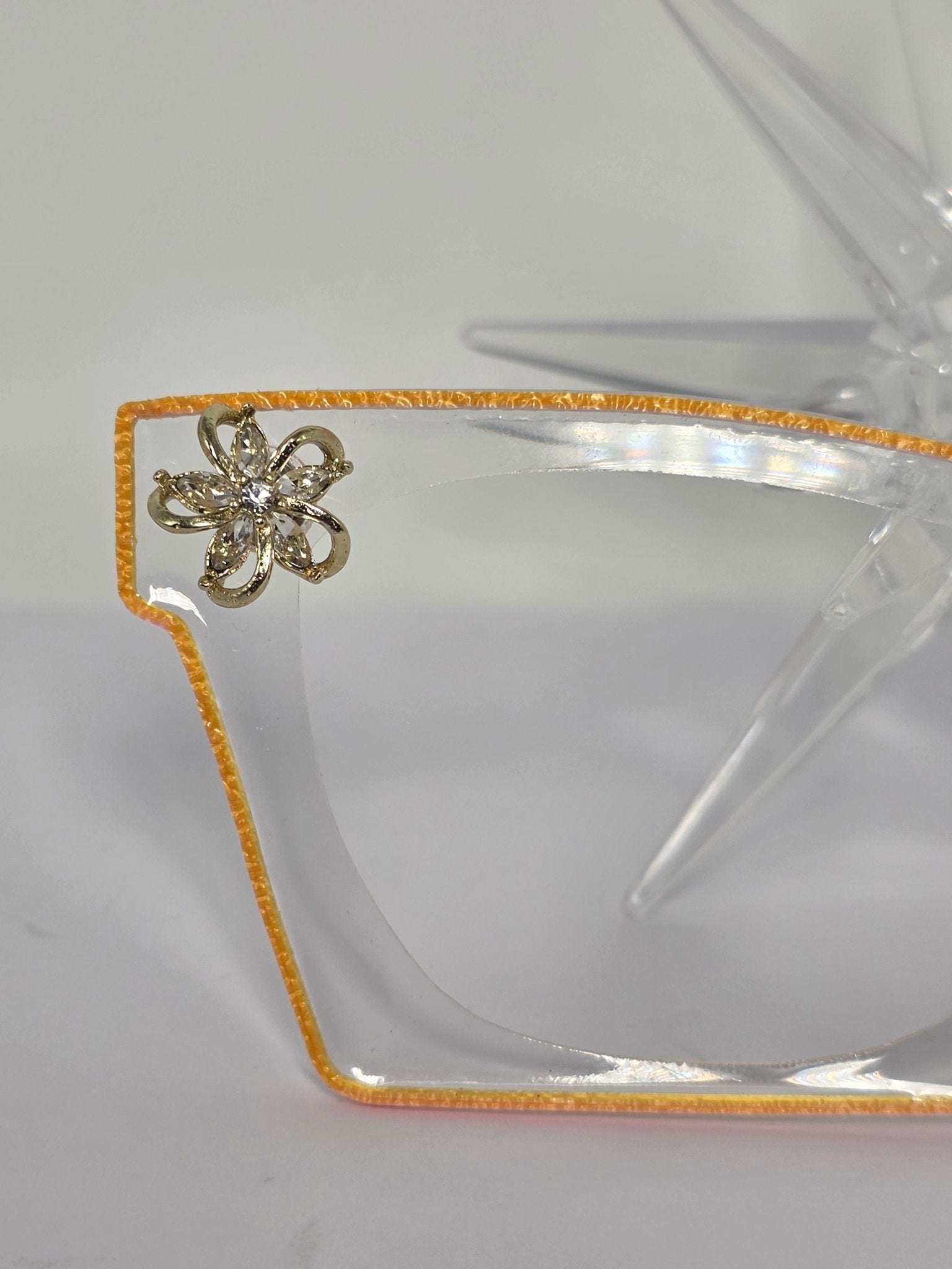 Golden Flower - R3dvelvetee