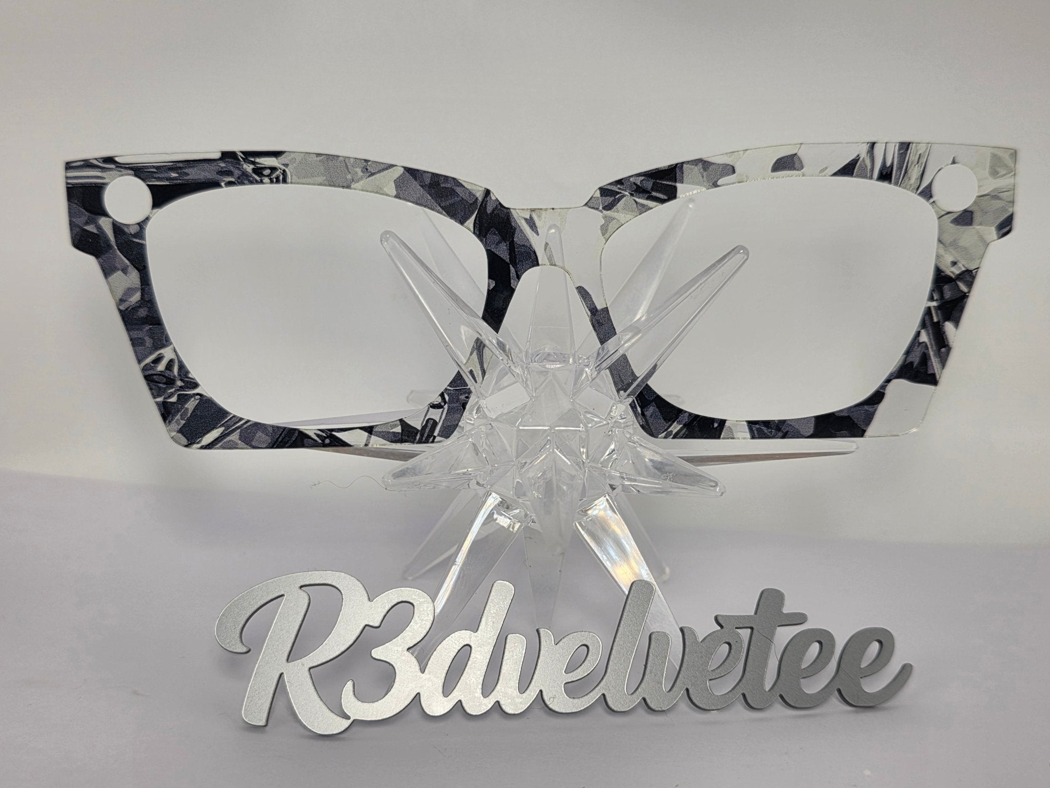 Ice Shadows - R3dvelvetee