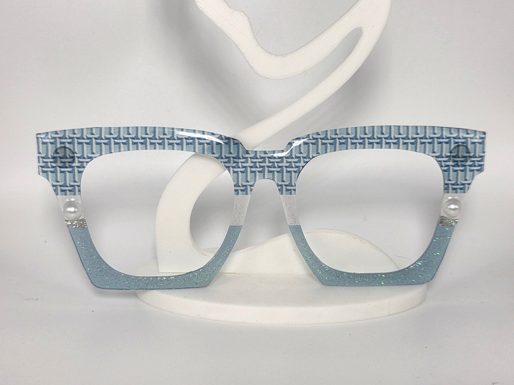 Return to Tiffany's - R3dvelvetee