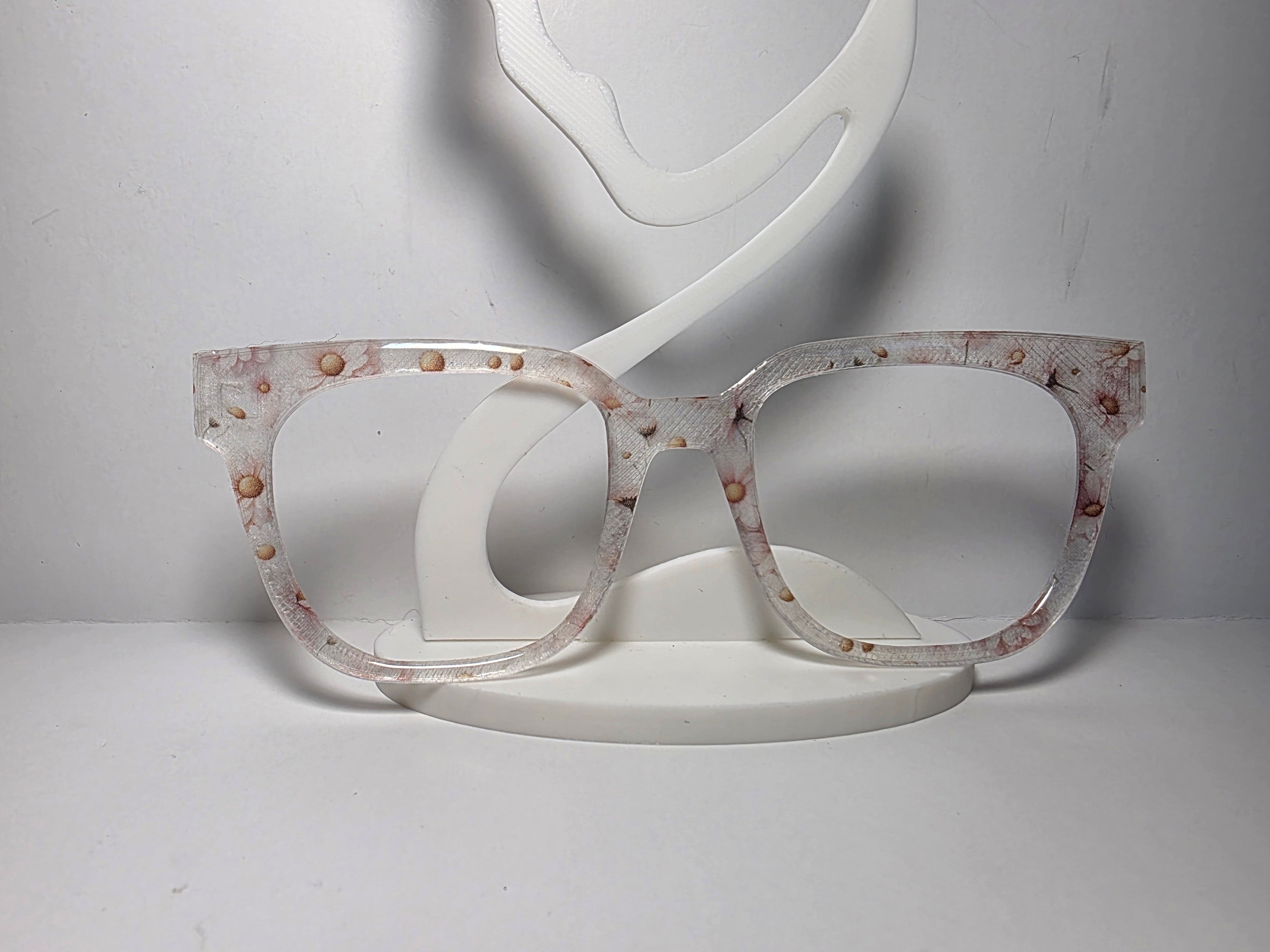 R3-22 Translucent Pink Daisies