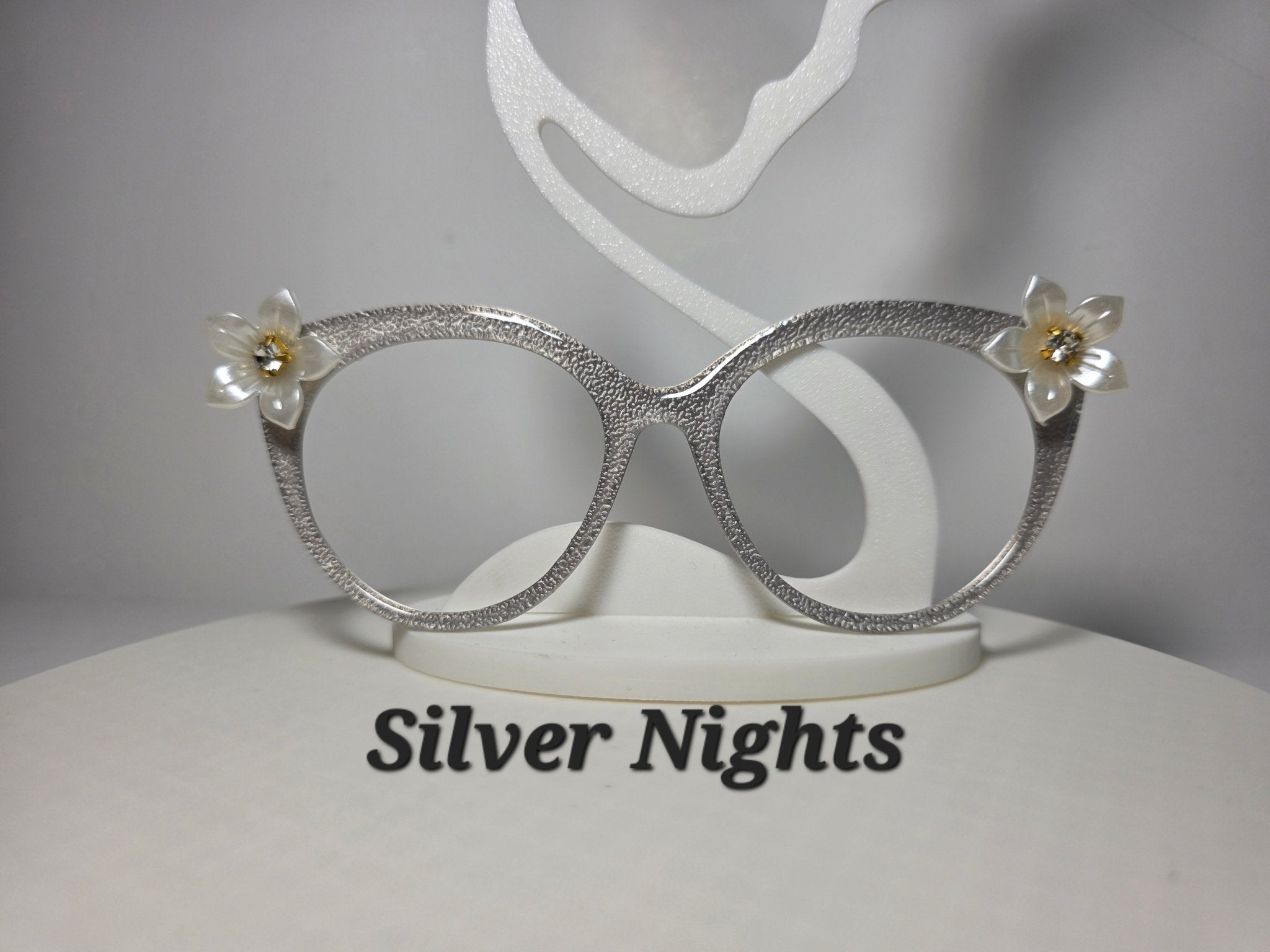 Silver Nights - R3dvelvetee