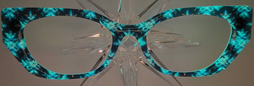 Snowflakes Aglow - R3dvelvetee