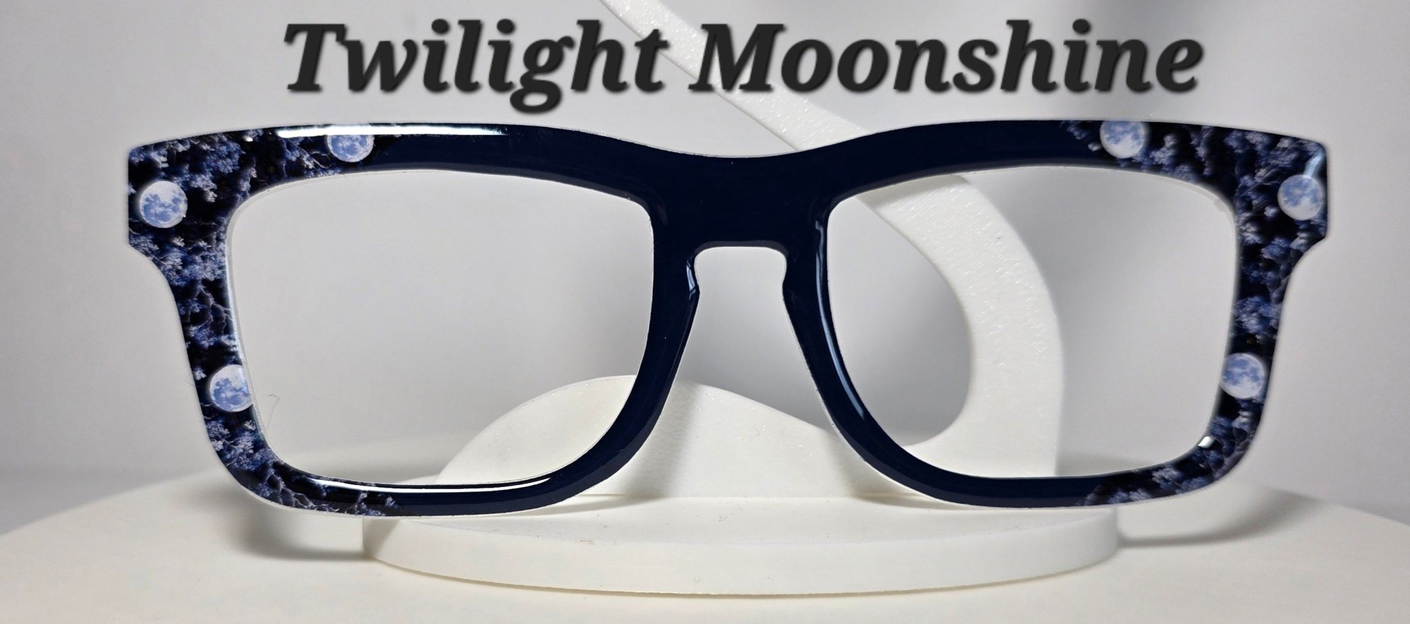 Twilight Moonshine - R3dvelvetee